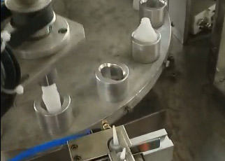 液态胶水草莓视频网站进入